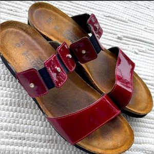 Naot Ashley Red patent leather slides with rhinestone detail sz 10